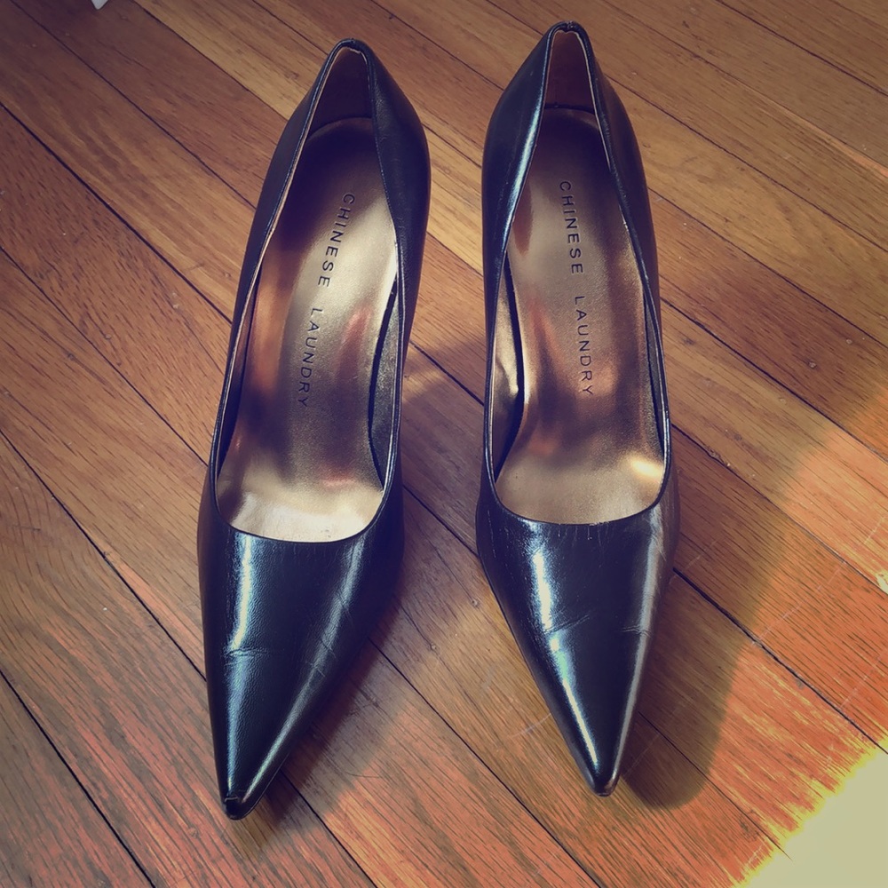 Chinese Laundry Pumps / Brown Leather / Pointed
